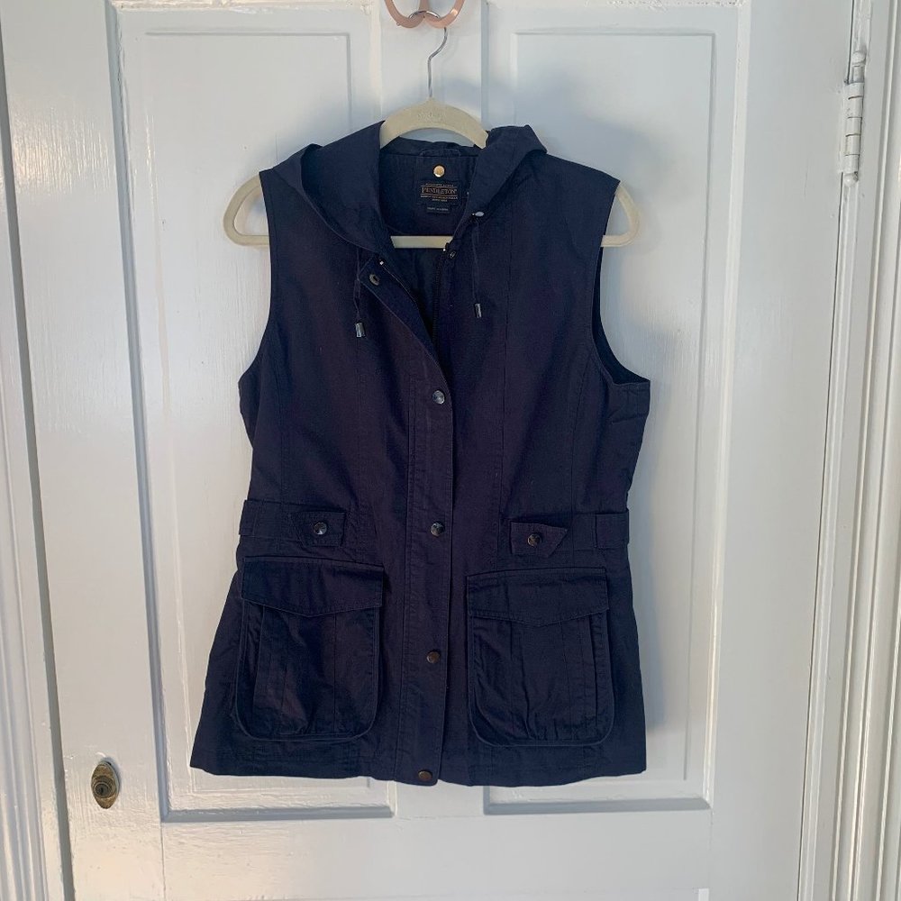 PENDLETON | Women's Sporty Hooded Vest | Navy | Size Medium